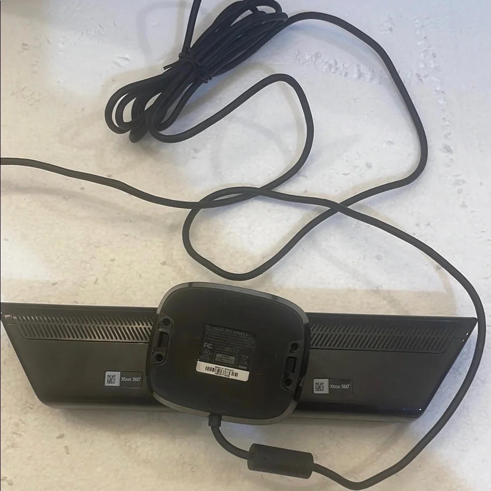 Xbox Gaming Bundle KINECT speed wheel controller power cords cable games